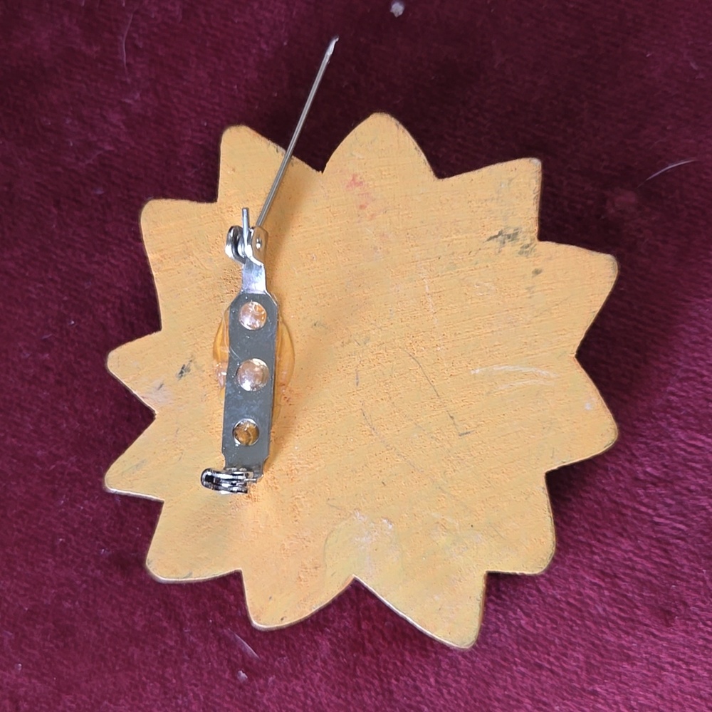 Vintage Handmade Handpainted Sunflower Brooch Pin 90s - Picture 3 of 3